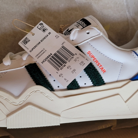 NWT Adidas Superstar Bonega fits 7.0 ladies size - Picture 11 of 16